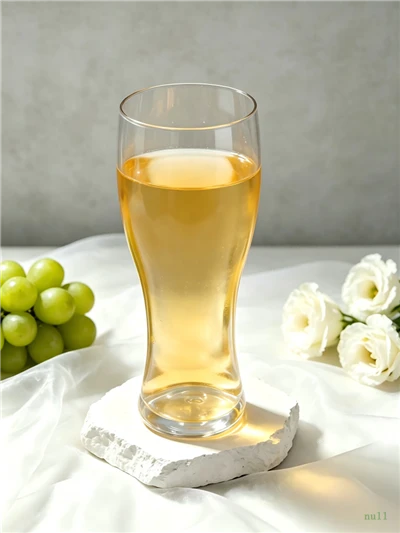 Easy-Grip Plastic Beer Mugs