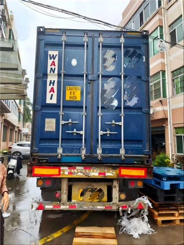 HongRun New Material Completes 40HQ Shipment With 2,463 Cartons