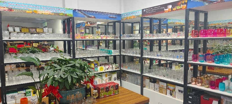 plastic wine glass new design display plastic wine glass new design display